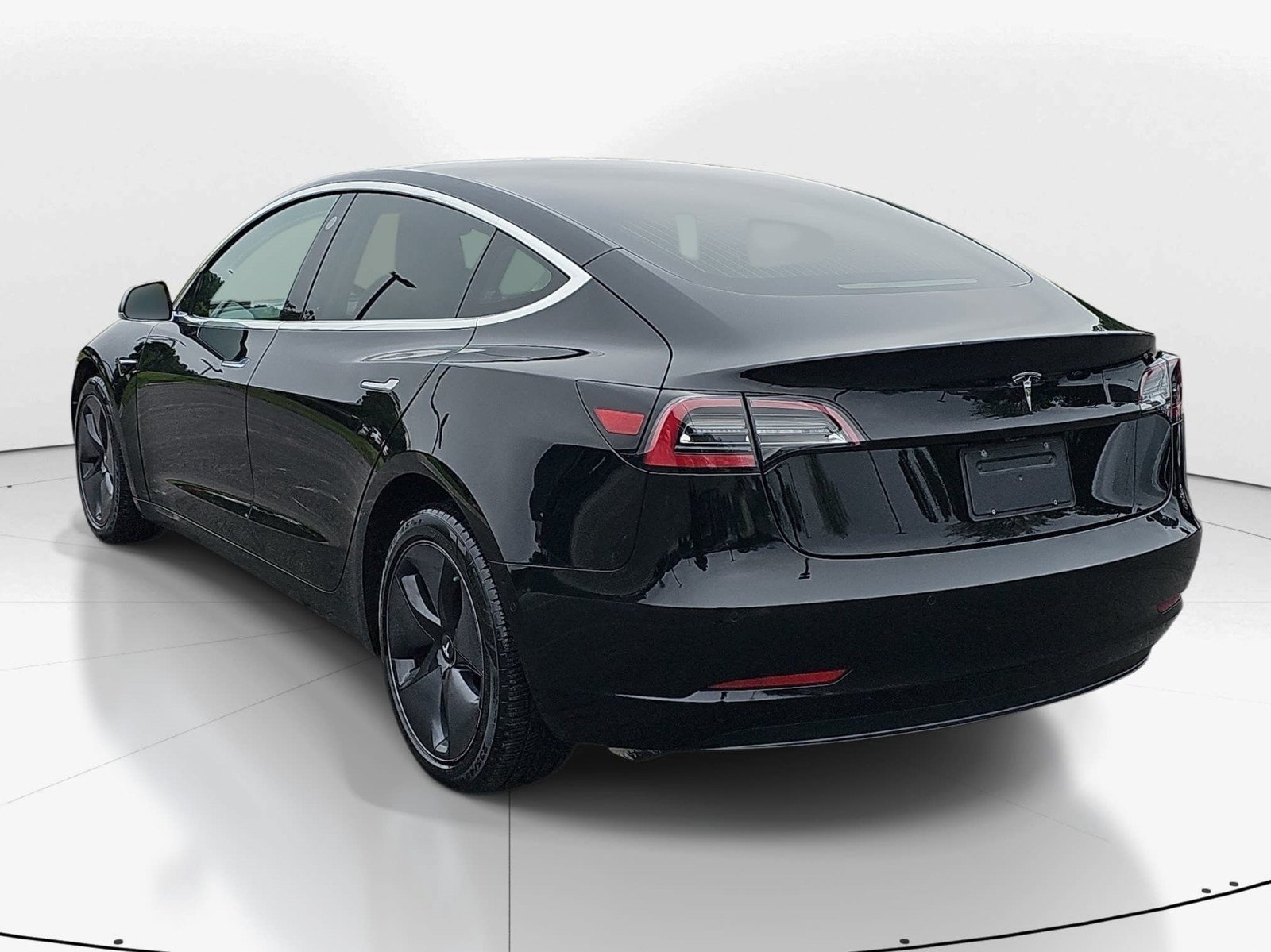 Used 2019 Tesla Model 3 Standard Range Plus RWD image 6