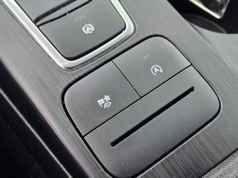 Certified 2022 Ford Escape SE w/ Convenience Package image 29