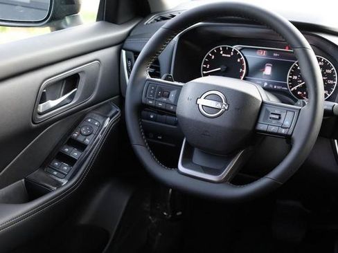 New 2026 Nissan Rogue SV AWD/4WD image 23