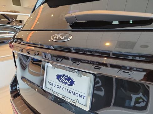 New 2026 Ford Explorer Tremor w/ Tremor Ultimate Package AWD/4WD image 7