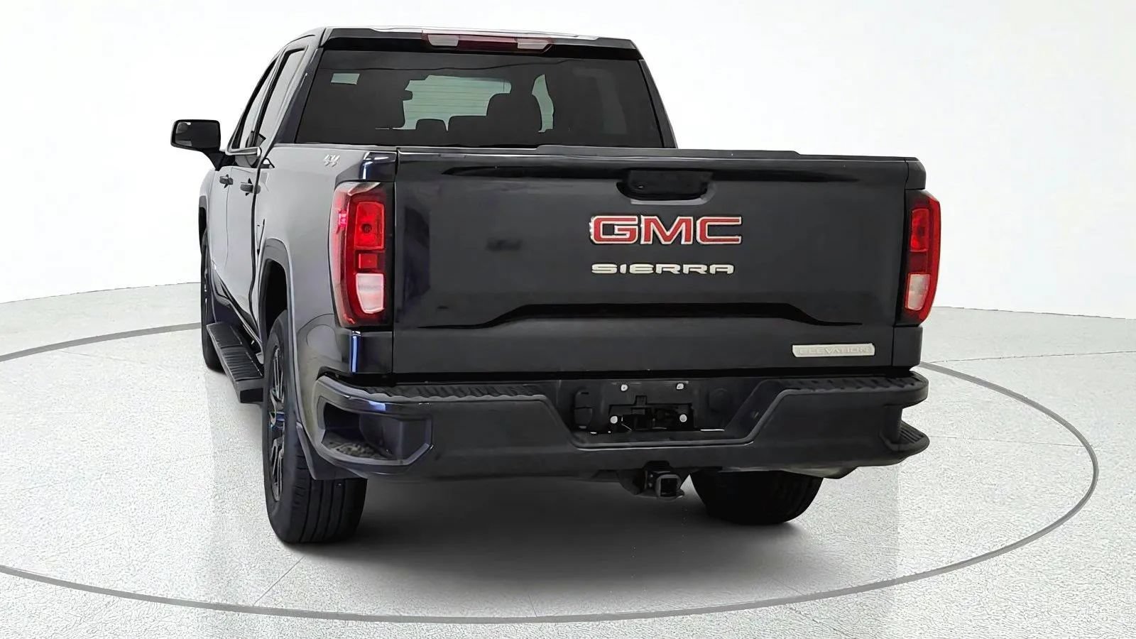 Used 2024 GMC Sierra 1500 Elevation AWD/4WD image 7