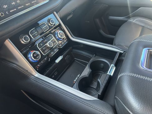 Certified 2023 GMC Yukon XL Denali AWD/4WD image 14