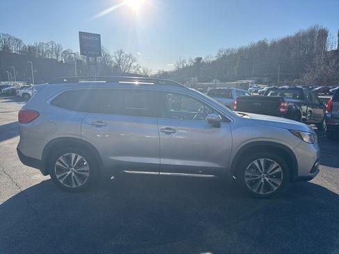 Used 2021 Subaru Ascent Limited w/ Technology Package image 2