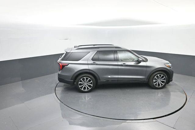 New 2026 Ford Explorer ST-Line RWD image 26