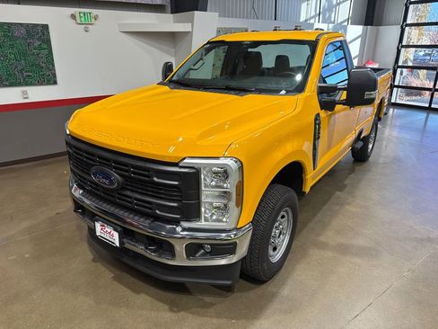 Used 2025 Ford F250 XLT w/ 360-Degree Camera Package image 58