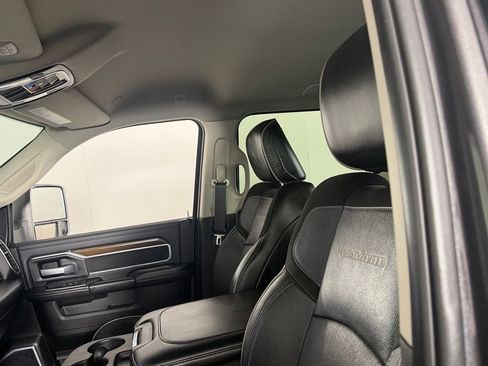 Used 2024 RAM 2500 Laramie AWD/4WD image 18