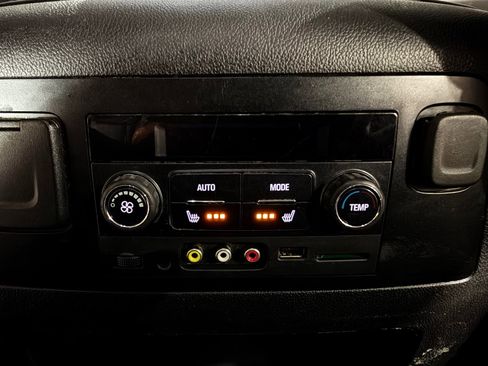 Used 2016 Chevrolet Tahoe LTZ RWD image 28