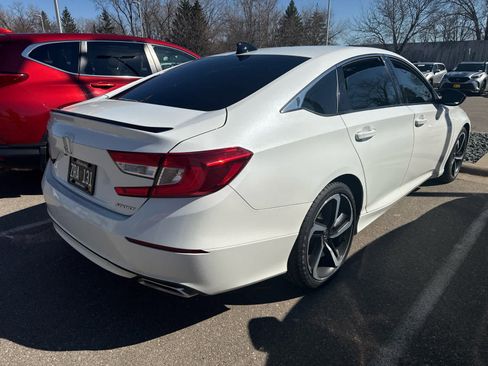 Used 2022 Honda Accord Sport image 3