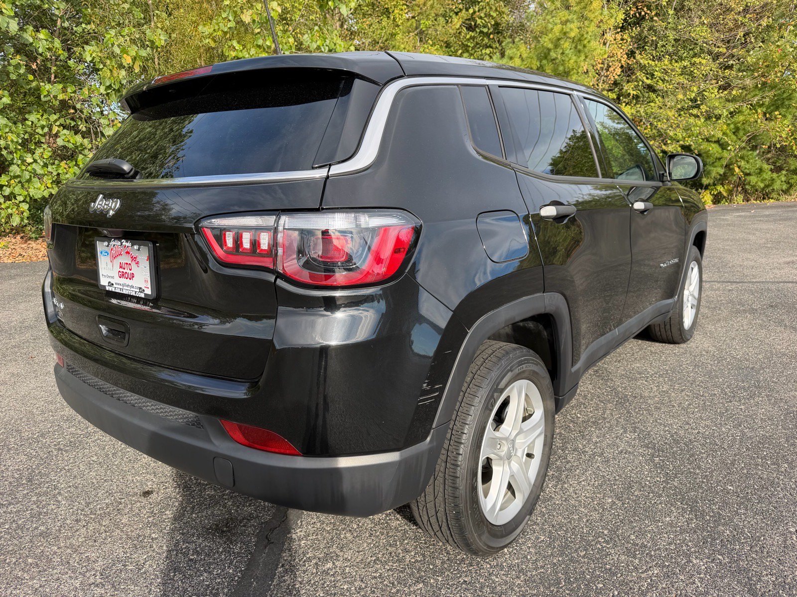 Used 2023 Jeep Compass Sport AWD/4WD image 13