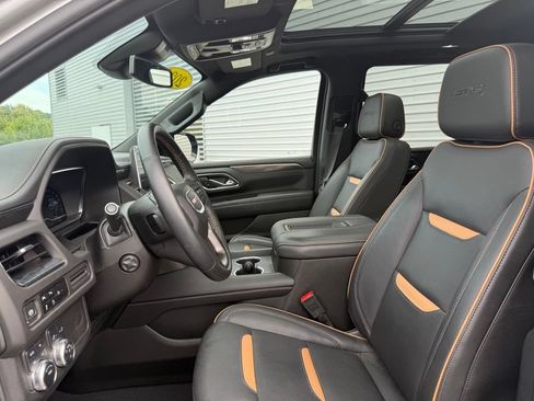 Used 2024 GMC Yukon AT4 AWD/4WD image 29
