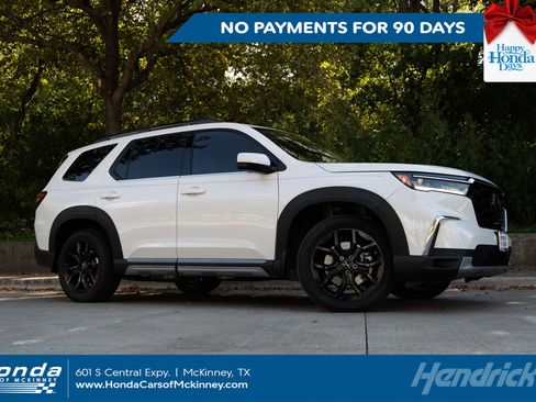 Certified 2025 Honda Pilot Touring image 1