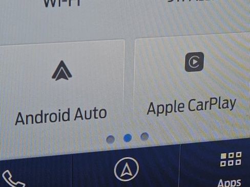 Used 2023 Ford Explorer XLT w/ Equipment Group 202A image 7