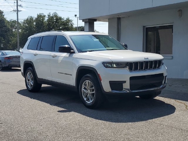 Used 2023 Jeep Grand Cherokee L Laredo RWD image 36