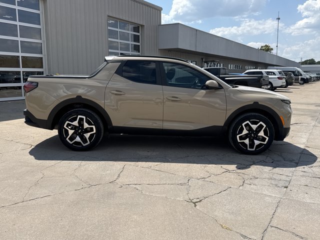 Used 2024 Hyundai Santa Cruz Limited AWD/4WD image 2