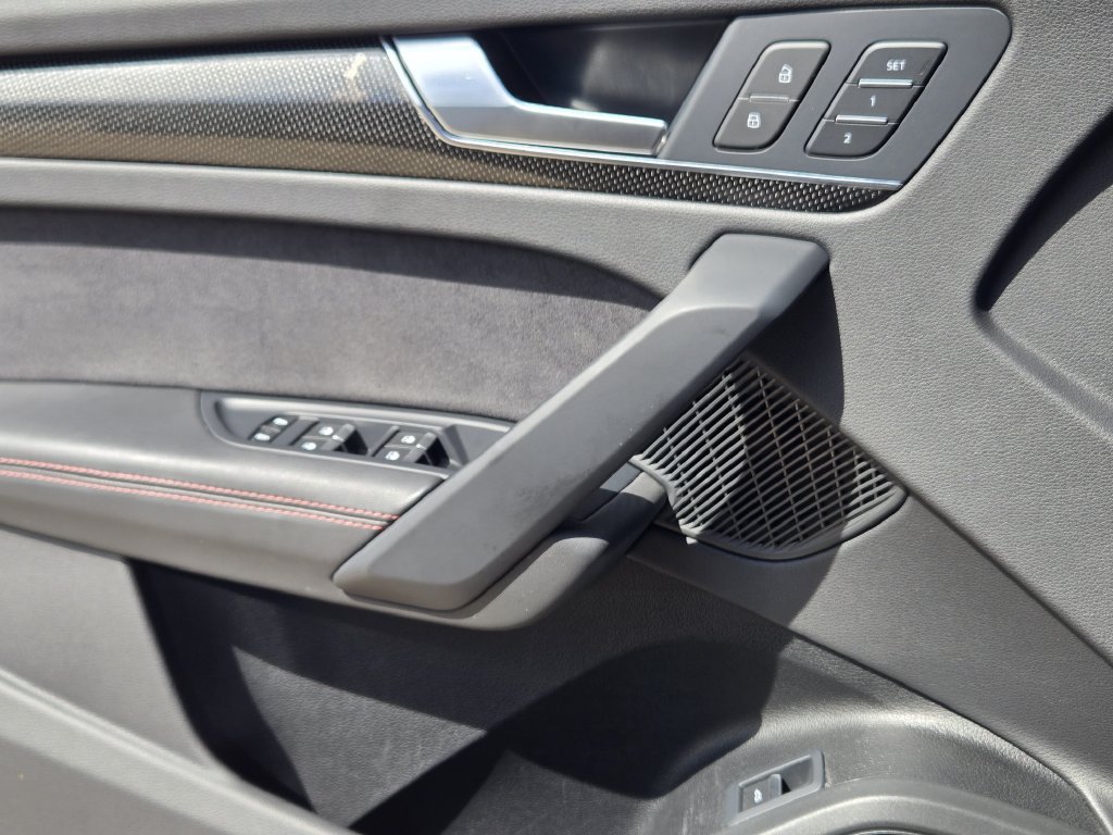 Used 2024 Audi SQ5 Prestige AWD/4WD image 28