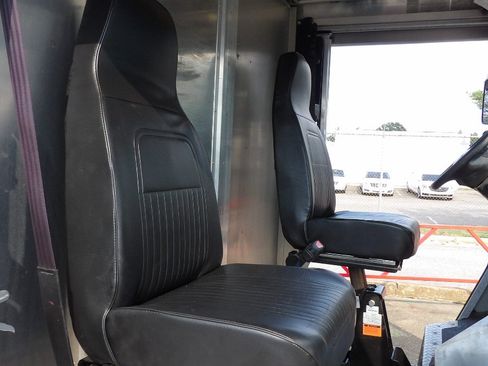 Used 2014 Ford E-350 and Econoline 350 Super Duty w/ A/C Prep Package RWD image 21