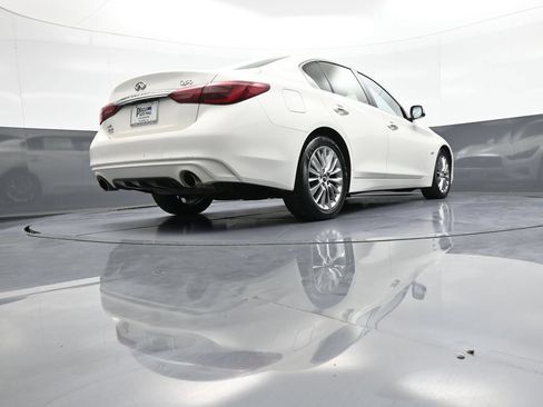 Used 2019 INFINITI Q50 Luxe w/ Essential Package (3.0T Luxe) AWD/4WD image 29