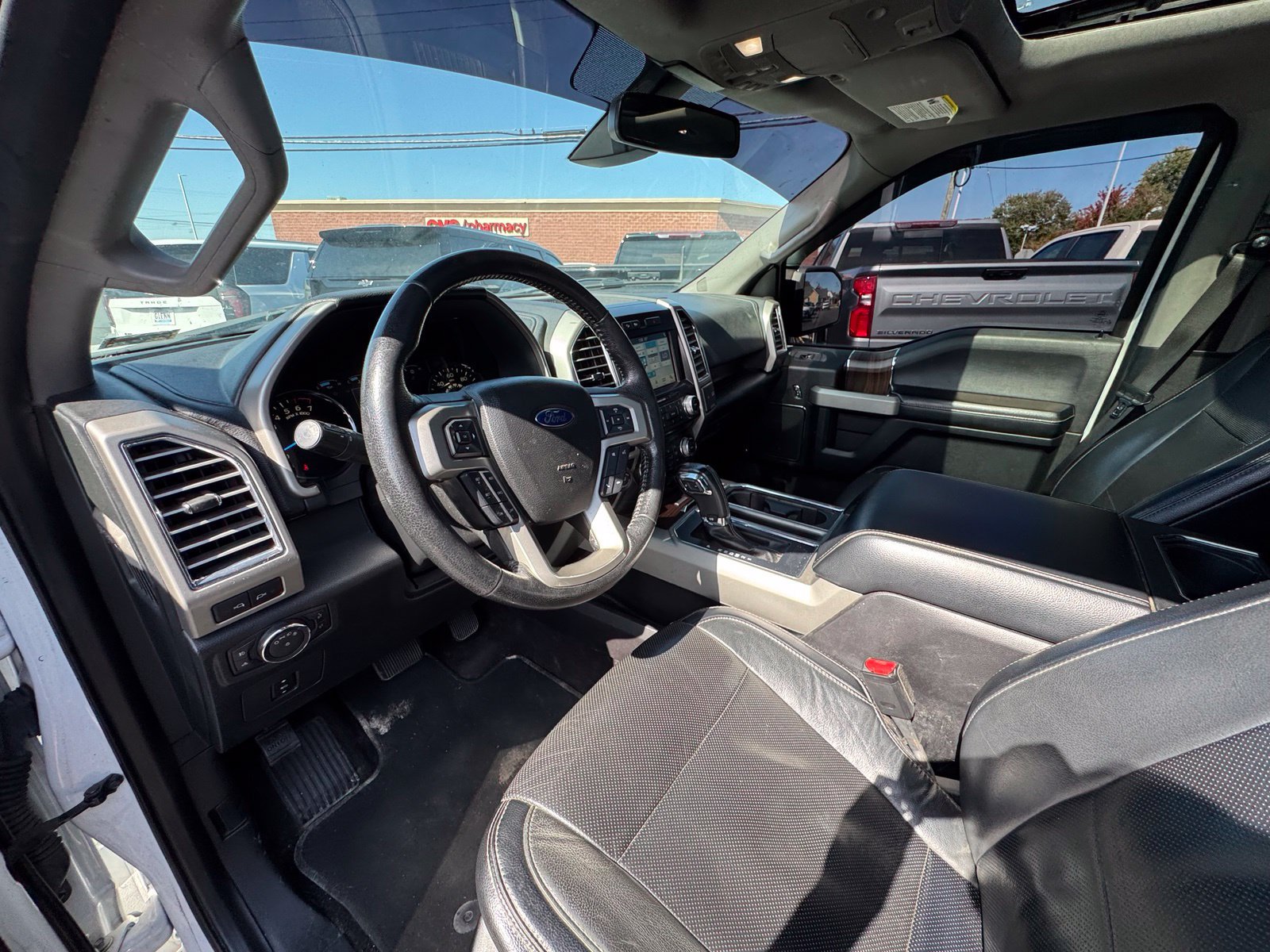 Used 2016 Ford F150 Lariat w/ Equipment Group 502A Luxury AWD/4WD image 16