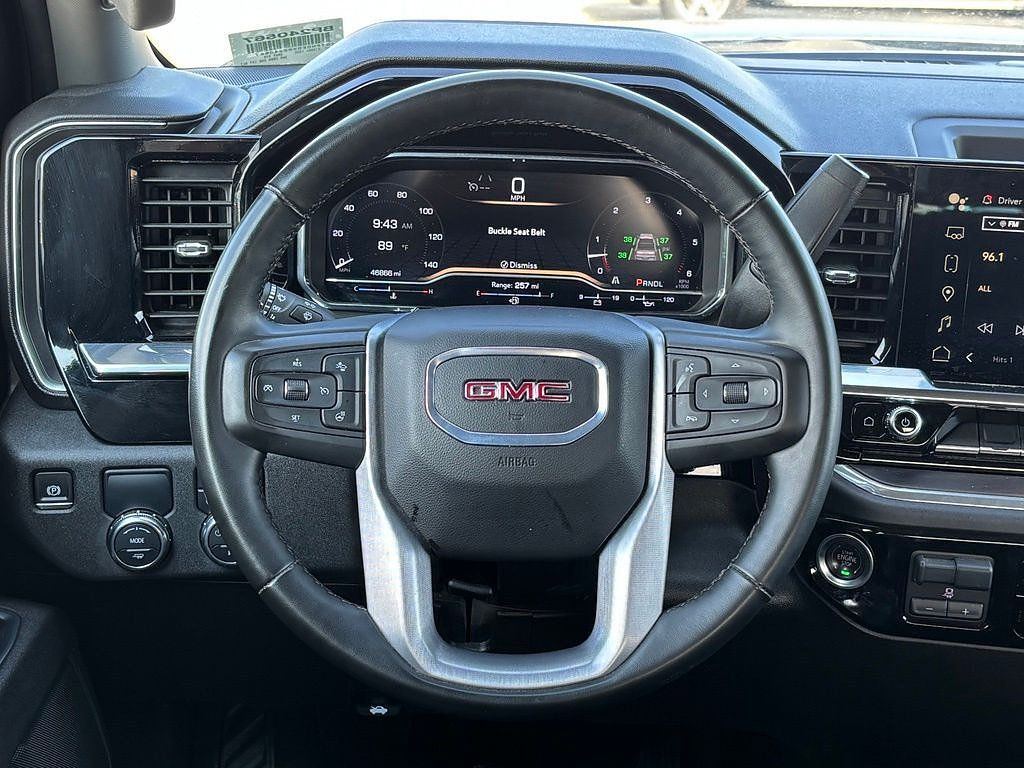 Used 2025 GMC Sierra 1500 SLT RWD image 17