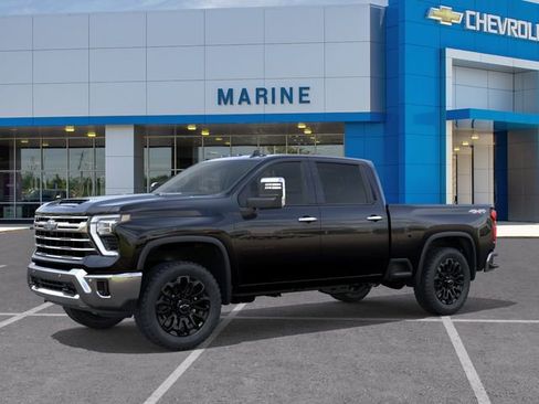 New 2026 Chevrolet Silverado 2500 LTZ w/ LTZ Premium Package AWD/4WD image 2
