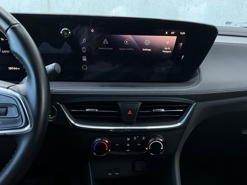 Used 2025 Buick Encore GX Preferred image 25