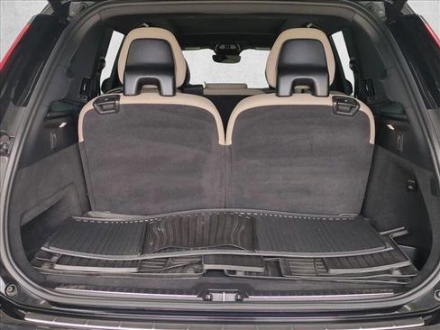 Used 2025 Volvo XC90 B5 Core w/ Protection Package Premier AWD/4WD image 6