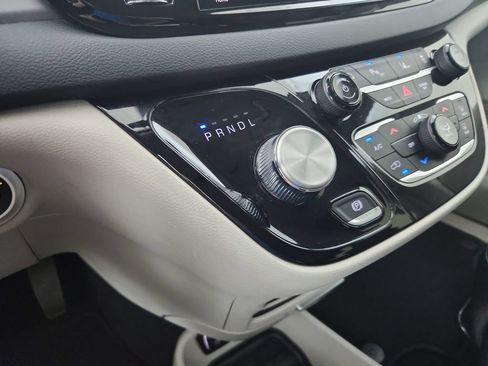 Certified 2023 Chrysler Pacifica Touring-L FWD image 31