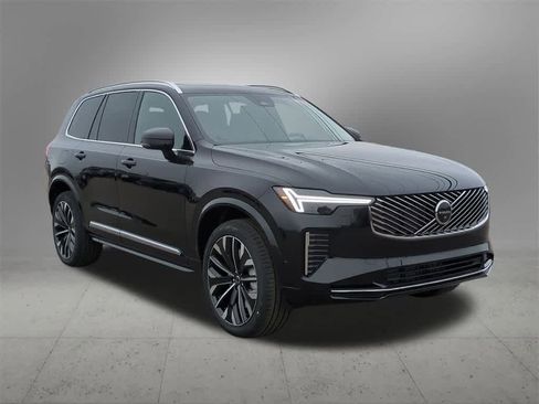 New 2026 Volvo XC90 B6 Plus w/ Protection Package Premier image 8