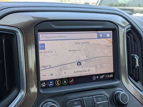 Used 2021 Chevrolet Silverado 1500 High Country w/ Technology Package image 24