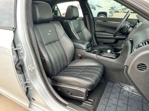 Used 2023 Chrysler 300 S image 25