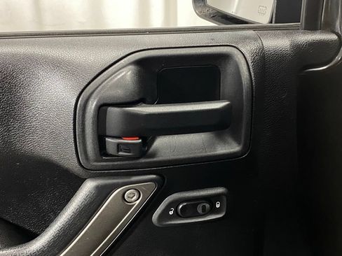 Used 2014 Jeep Wrangler Sport w/ Quick Order Package 24S AWD/4WD image 14