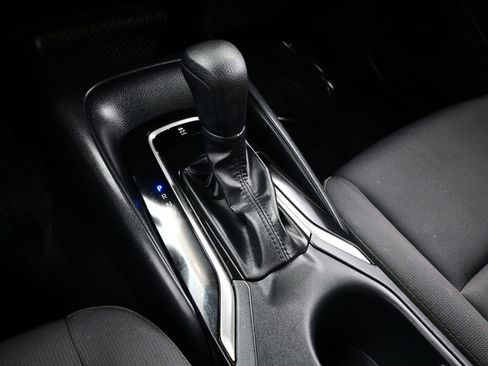 Used 2023 Toyota Corolla LE image 20