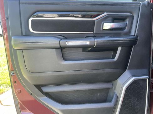 Used 2019 RAM 2500 Laramie AWD/4WD image 13