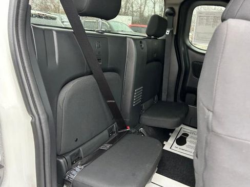 Used 2024 Nissan Frontier S w/ S Utility Package image 28