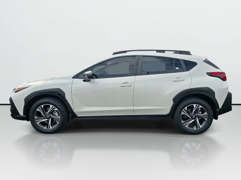 Used 2024 Subaru Crosstrek 2.0i Premium AWD/4WD image 2