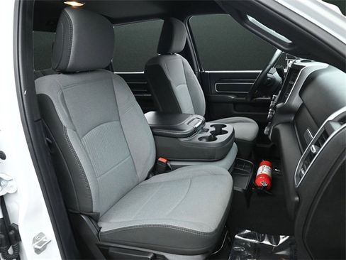 Used 2024 RAM 3500 Big Horn image 22