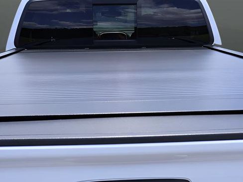 Used 2018 GMC Canyon SLT w/ Trailering Package RWD image 20