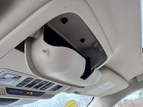 Used 2023 Ford Explorer Platinum w/ Technology Package image 37