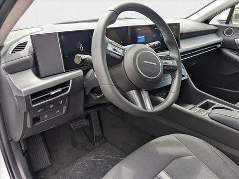 New 2025 Hyundai Sonata SEL image 3