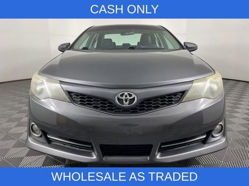 Used 2012 Toyota Camry SE image 3