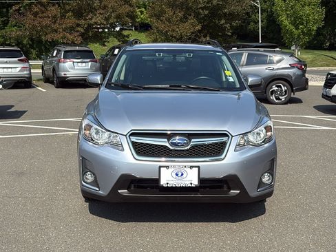Used 2016 Subaru Crosstrek 2.0i Limited AWD/4WD image 4