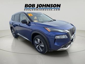 Used 2021 Nissan Rogue Platinum video 1