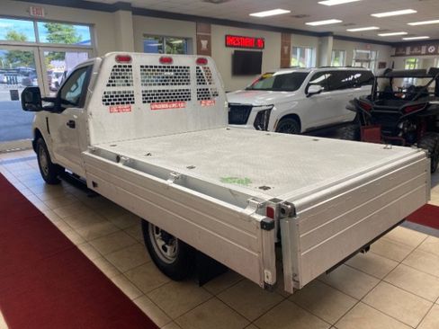 Used 2017 Ford F250 XL RWD image 3
