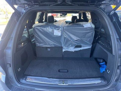 New 2025 Jeep Grand Cherokee L Overland image 15