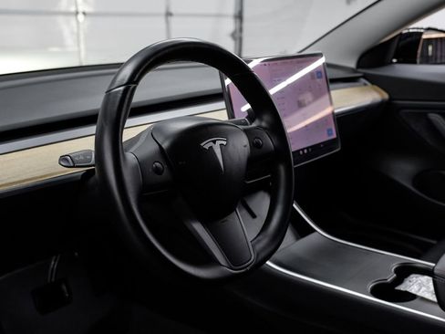 Used 2018 Tesla Model 3 Long Range image 22