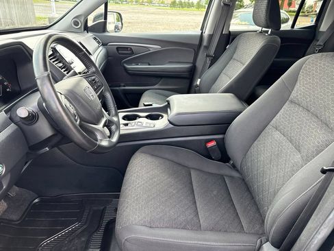 Used 2025 Honda Ridgeline Sport image 27