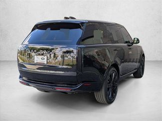 New 2026 Land Rover Range Rover SE video 2