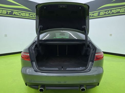 Used 2017 Jaguar XF Prestige image 9