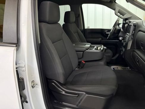 Used 2022 Chevrolet Silverado 2500 Custom w/ Custom Value Package AWD/4WD image 26