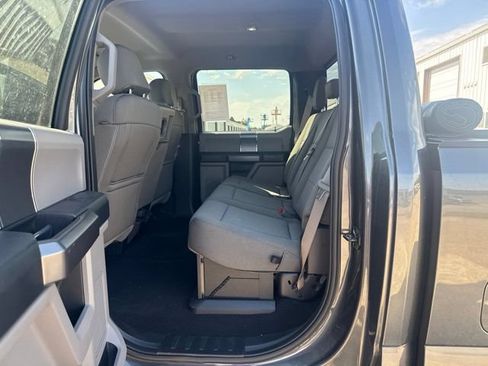 Used 2019 Ford F250 XLT w/ XLT Premium Package AWD/4WD image 4